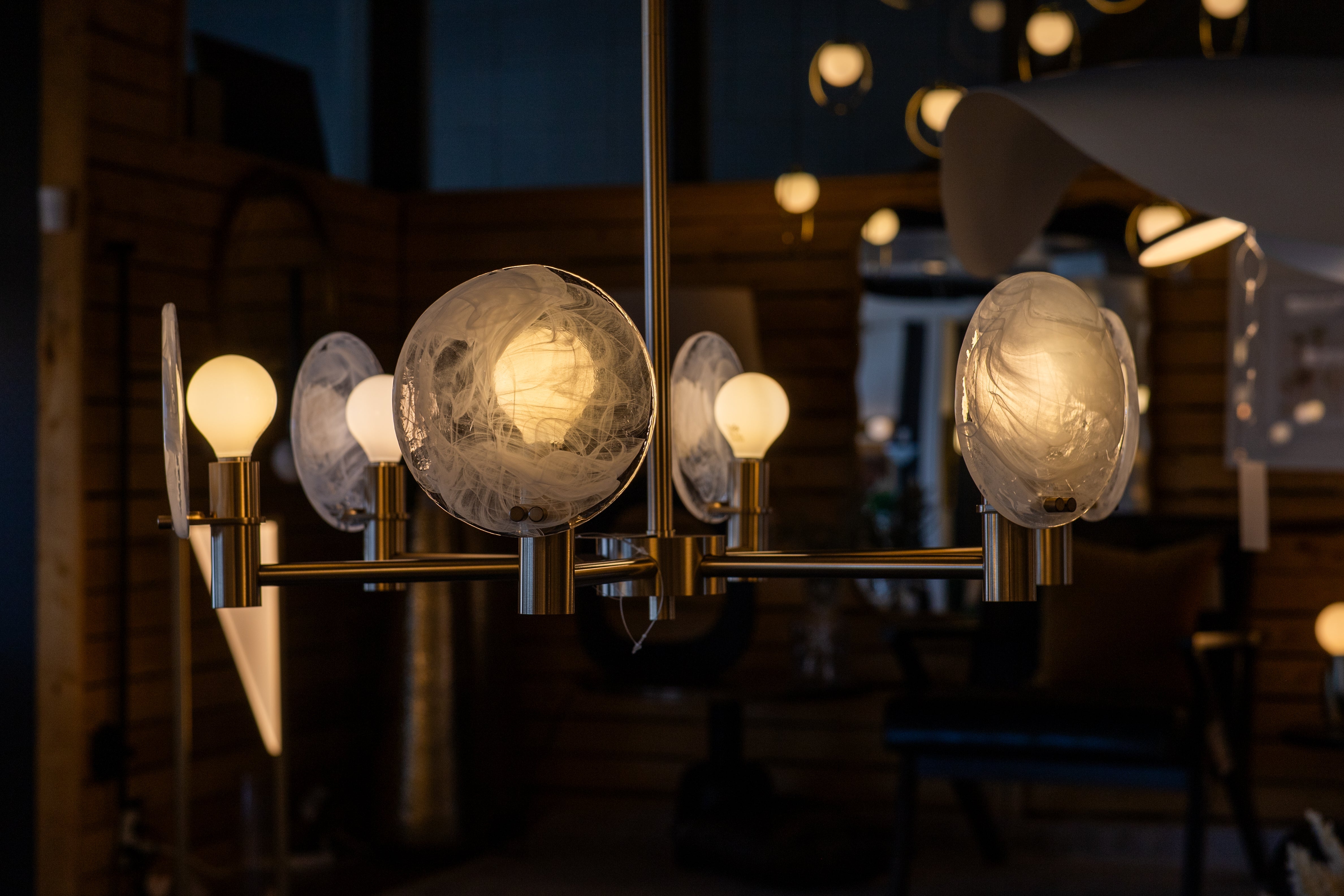 Tendances éclairage 2026 : chaleur, texture et lumière d'ambiance