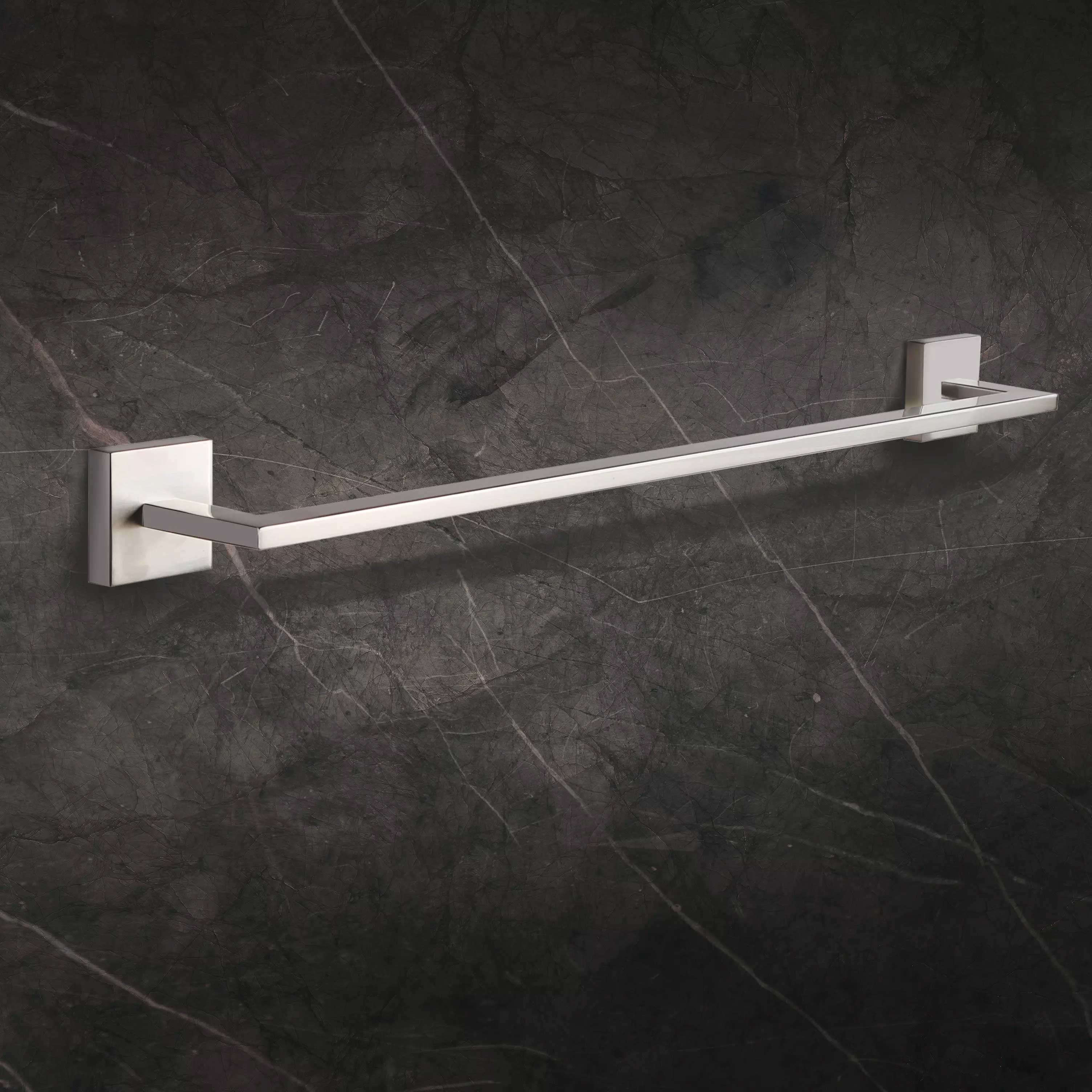 Accessoire de salle de bain BISHOP en nickel brossé — Canarm
