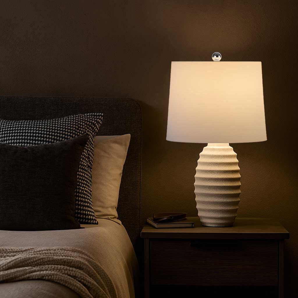 Lampe de table TAMAR en blanc — TMR-213T-MW — Luminaire Expert
